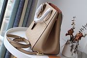 Louis Vuitton Fold Tote MM Embossing M45409 Size 23 x 28 x 19 cm - 5