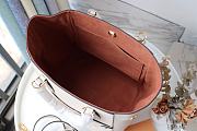 Louis Vuitton Fold Tote MM Embossing White M45409 Size 23 x 28 x 19 cm - 5