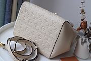Louis Vuitton Fold Tote MM Embossing White M45409 Size 23 x 28 x 19 cm - 3