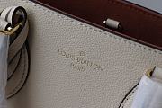 Louis Vuitton Fold Tote MM Embossing White M45409 Size 23 x 28 x 19 cm - 4