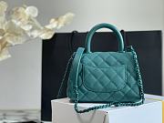 Chanel Handle Mini Bag Green 99003 Size 13 × 19 × 9 cm - 5