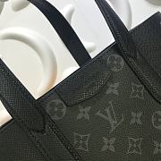 LV Outdoor Tote Louis Vuitton M30431 Size 35 x 40 x 13 cm - 3