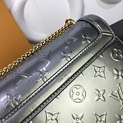 LV Wynwood Monogram Vernis M90566 Size 21 x 14 x 9 cm - 3