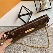 Louis Vuitton Monogram Canvas Eva Clutch M95567 Size 25 x 4 x 13 cm - 5