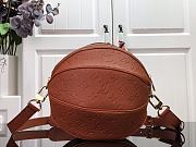 LV xNBA LV Ball in Basket M57974 Size 30 x 42 x 11 cm - 4