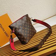 Louis Vuitton Monogram Canvas Noe Pouch M43445 Size 20 × 21 × 8cm - 2