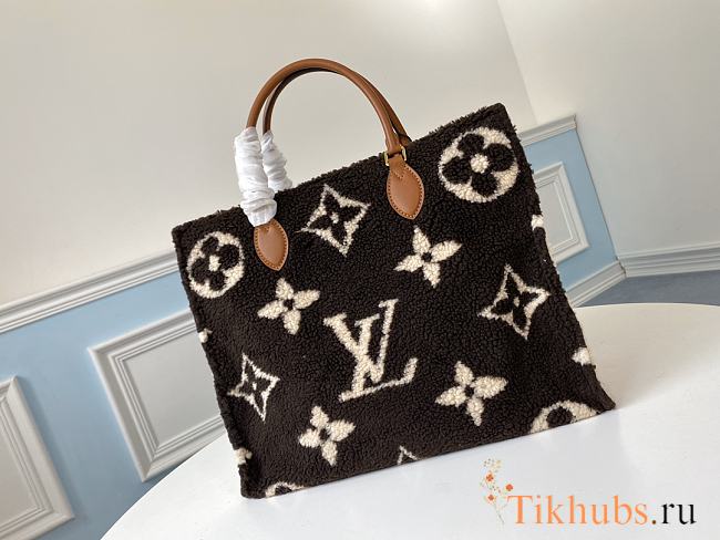 Louis Vuitton LV Teddy Onthego Monogram Wool Tote Bag Brown M55420 Size 41 x 34 x 19 cm - 1