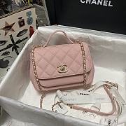 Chanel Messenger Bag Pink 93749 Size 19 x 7 x 14 cm - 1