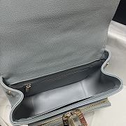 Chanel Messenger Bag Blue 93749 Size 19 x 7 x 14 cm - 2