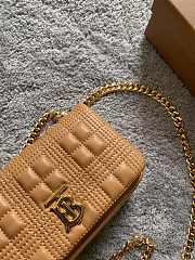 BURBERRY Chain Trap Apricot Size 17 x 3.5 x 10 cm - 4