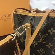 LV Catwalk Bag M57099 Size 22 × 19 × 23 cm - 2