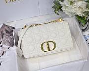 Dior Caro Medium White M8017 Size 25.5 x 15.5 x 8 cm - 1