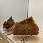 Fendi First Lamb Hair Caramel 2217 Size 26 x 9.5 x 18 cm - 5