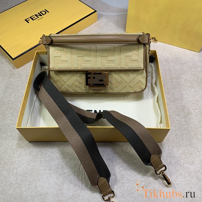 Fendi Baguette Wheat Straw Yellow Baguette Growing Grass 2020 Size 26 x 15 x 6 cm - 1