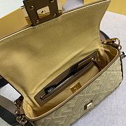 Fendi Baguette Wheat Straw Yellow Baguette Growing Grass 2020 Size 26 x 15 x 6 cm - 3