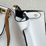 Fendi Peekaboo X-Tote Small Tote Bag White 2265 Size 41 x 11 x 29 cm - 6