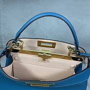 Fendi Peekaboo Iseeu Blue 88N325 Size 33 x 25 x 12 cm - 4