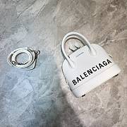 Parisian Balen Ville Shell Bag Small White Size 18 x 8 x 16 cm - 1