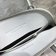 Parisian Balen Ville Shell Bag Small White Size 18 x 8 x 16 cm - 4