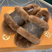 LV slippers with Fur - 6