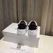 Givenchy Sneakers - 4