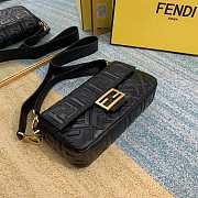 Fendi Baguette Black Medium Size 26 x 15 x 6 cm - 3