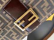 Fendi Baguette Vintage Bag with Gold Hardware Size 26 x 15 x 4 cm - 3