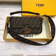 Fendi Baguette Medium Size 26 cm - 1