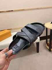 LV Slippers For Men 001 - 3