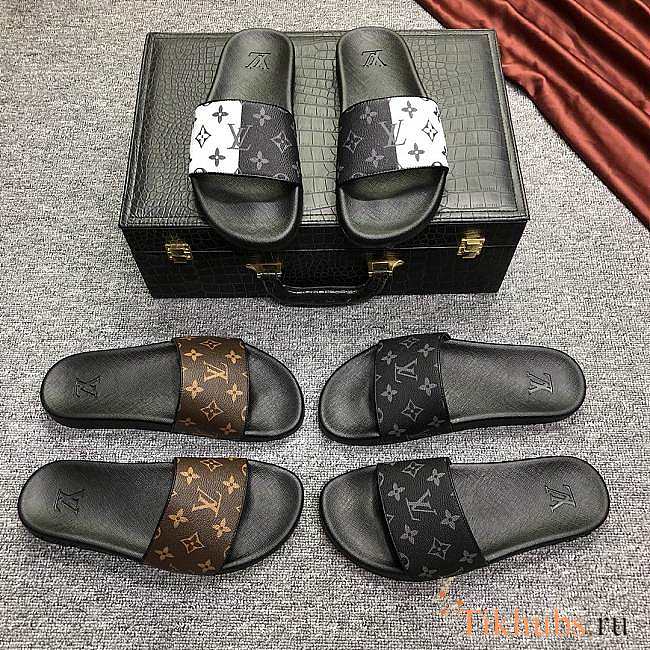 LV Slippers For Men - 1