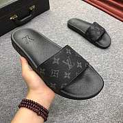 LV Slippers For Men - 6