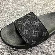 LV Slippers For Men - 3