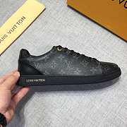 Louis Vuitton Sneakers 001 - 1