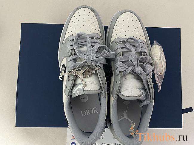 Dior AJ Sneakers Low Top - 1