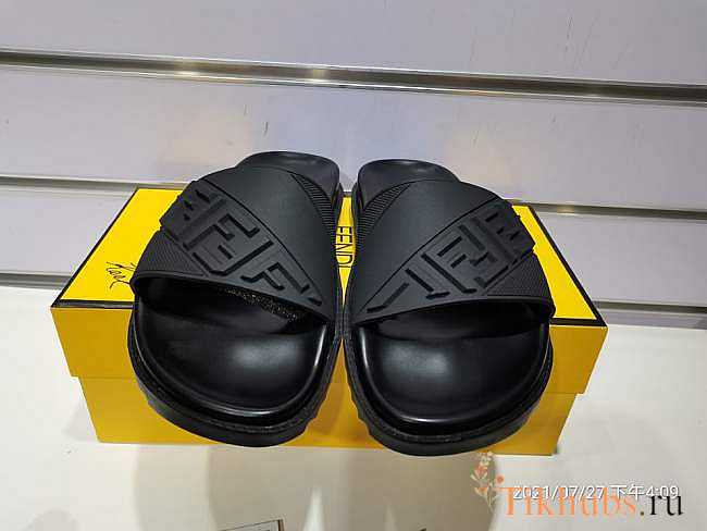 Fendi Slippers 006 - 1