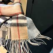 Burberry Scarf 001 48 x 180 cm - 3