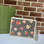 Gucci Les Pommes Zip Pouch 664113 Size 30.5 x 21 x 1.5 cm - 2