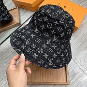 LV Hat 02 - 1