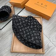 LV Hat 02 - 3