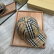 BURBERRY Hat 01 - 2