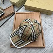 BURBERRY Hat 02 - 3