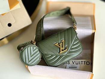 LV Multi Pochette New Wave Green M56471 Size 21 x 13 x 6.5 cm