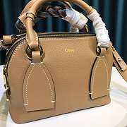 Chloe Small Daria Day Bag In Grained & Shiny Calfskin Brown Size 22 x 17 x 9 cm - 4