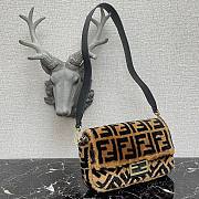 Fendi Baguette 312 Size 27 x 7 x 15 cm - 3