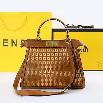 Fendi Peekaboo 01 Size 33 x 12 x 24 cm