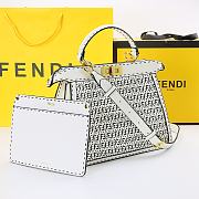 Fendi Peekaboo White Size 33 x 12 x 24 cm - 5