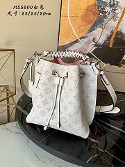 LV Muria Mahina Leather White M55800 Size 25x25x20 cm - 1