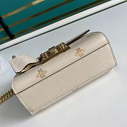 GUCCI Padlock Bee Star Small Shoulder Bag Beige 432182 Size 20 x 12.5 x 8 cm - 3