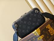 LV Horizon Clutch Monogram Eclipse Canvas in Grey Bags M45579 Size 21 x 11 x 6 cm - 3