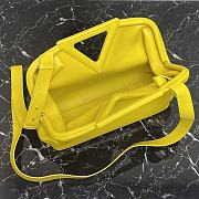 Bottega Veneta Point Yellow 440999 Size 35 x 12 x 6.5 cm - 5